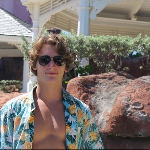 Meet your Posher, Kevin